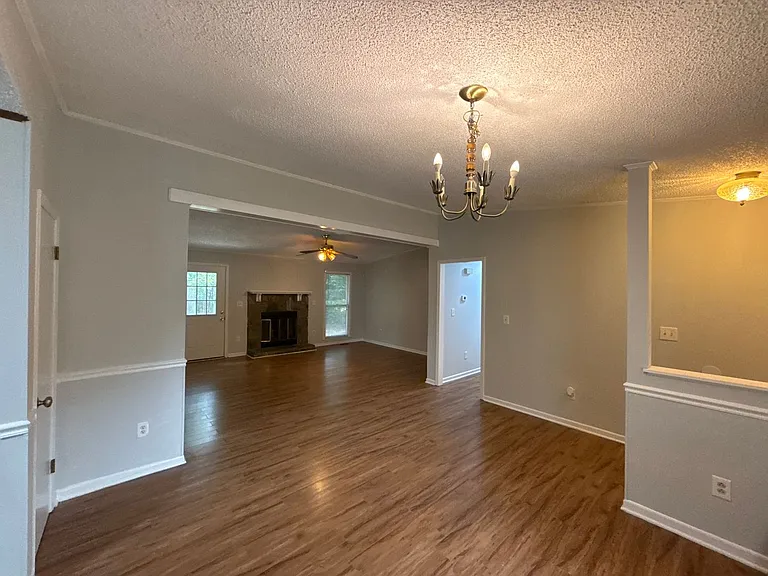 7905 Haverstraw Ct — Photo 16