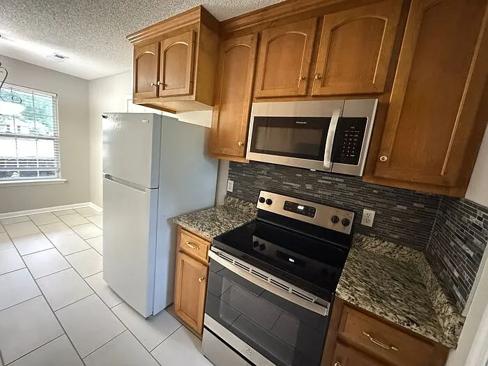 103 Balsam Poplar Way — Photo 8