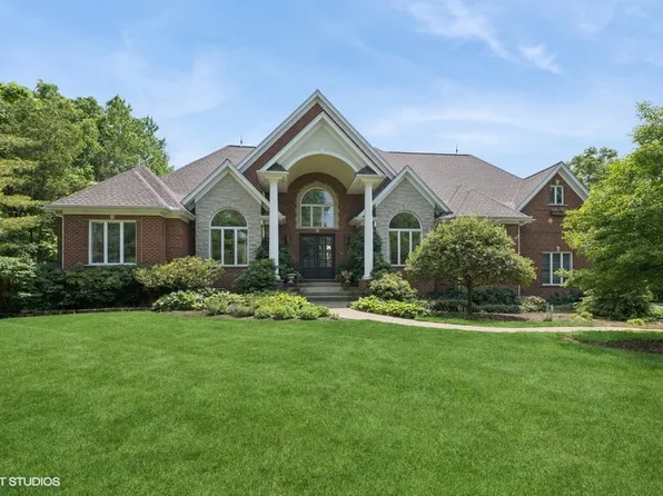 422 W County Line Rd, Barrington, IL 60010