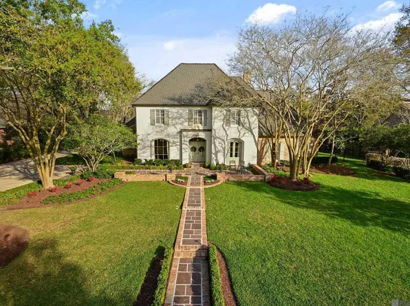19219 W Muirfield Dr, Baton Rouge, LA 70810