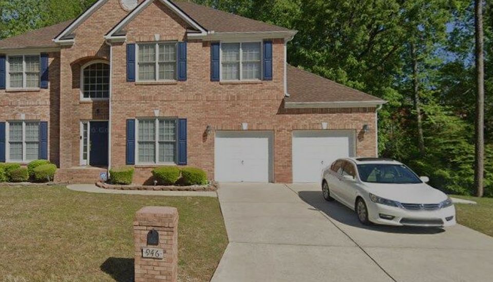 2nd image of 946 Brighton Crest Cir