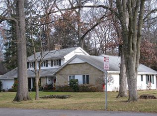 1117 Forest Dr, Wooster, OH 44691