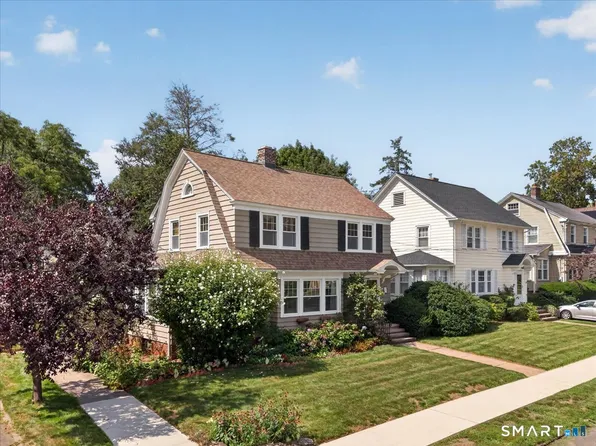 41 Greenway Street, Hamden, CT 06517