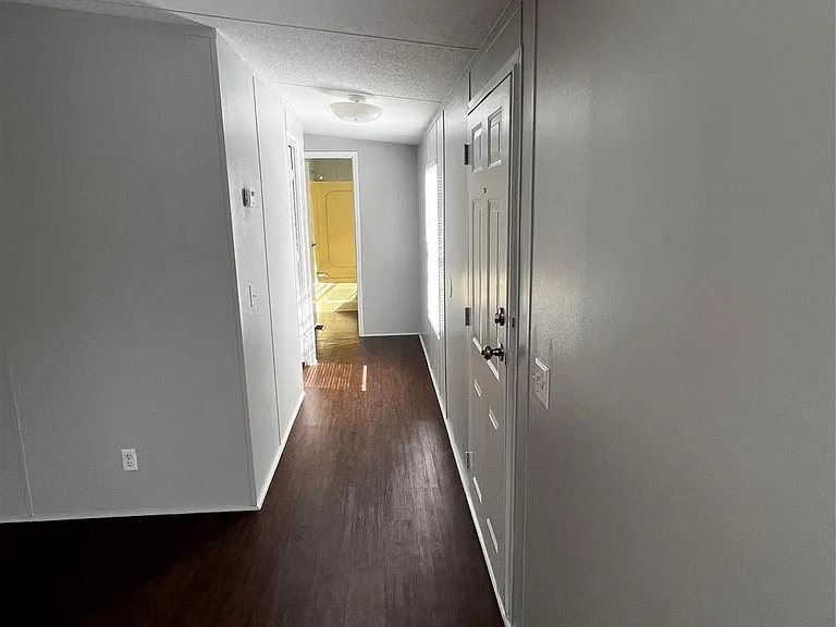 3902 Marzia Ave — Photo 7