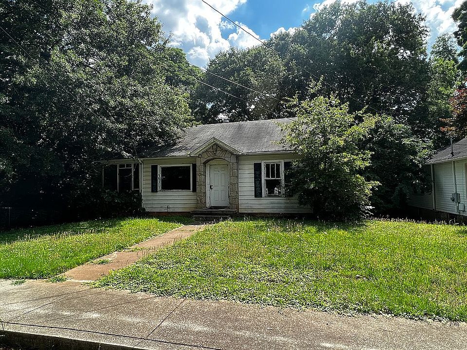 1st image of 1063 3rd St