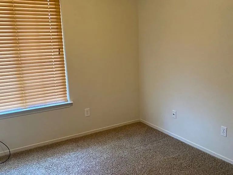 3319 Nathan Dr — Photo 7