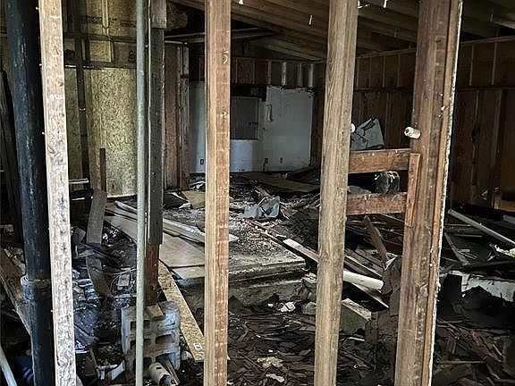 4th image of 1708 Homa Ave