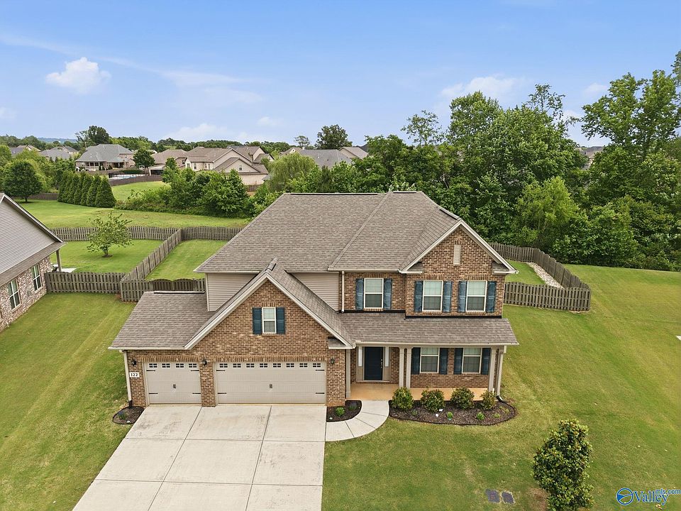 1st image of 122 Fargo Cir