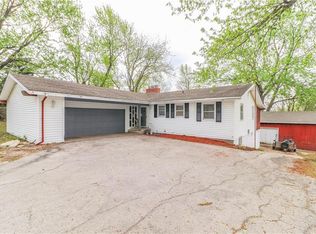 19213 E Holke Rd, Independence, MO 64057