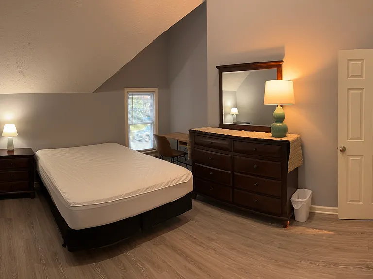 1051 Westmoreland Ave #1 — Photo 12