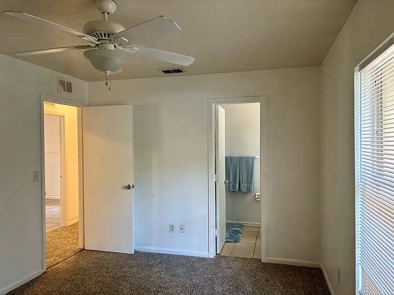 3279 E Kennedy St — Photo 25