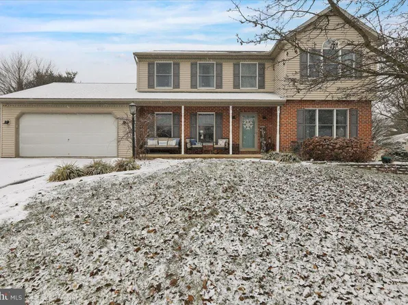 141 Oak Ln, Palmyra, PA 17078