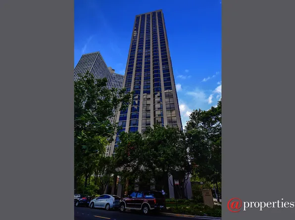 2650 N Lakeview Ave APT 2909, Chicago, IL 60614