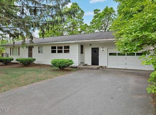 832 Nys Rte #29, Saratoga Springs, NY 12866
