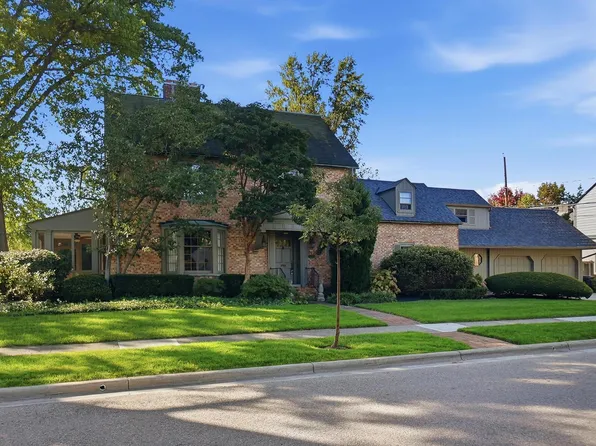 2375 Andover Rd, Columbus, OH 43221