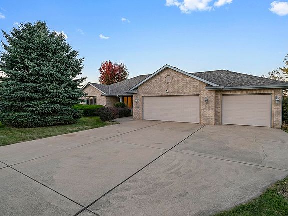 2nd image of 2602 Cimarron Ln