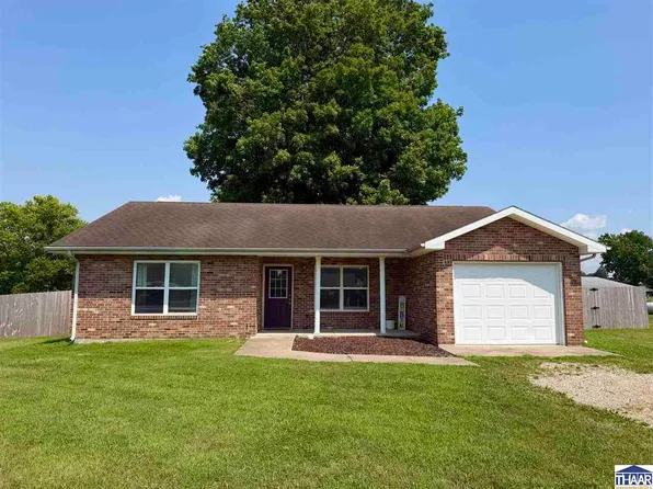 226 E Court Dr, Cayuga, IN 47928