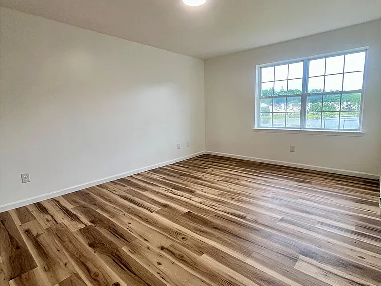 49 Woodlake Dr — Photo 19