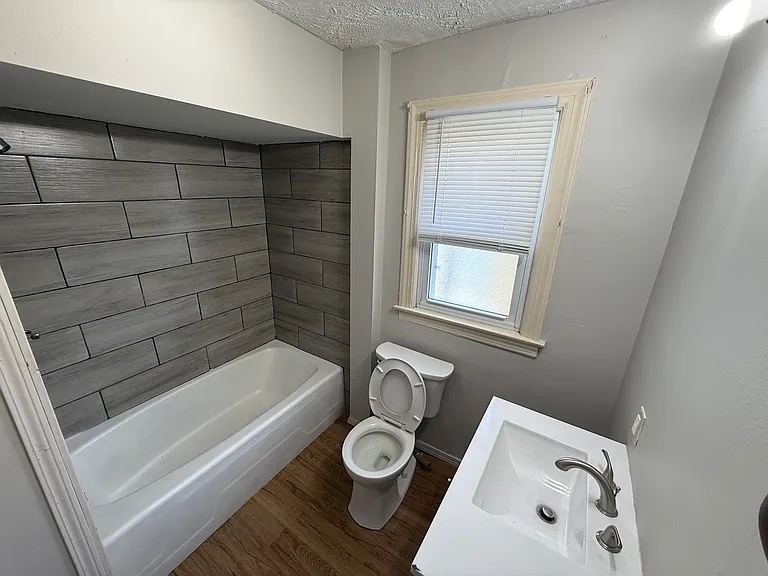 14127 Palmer Rd SW — Photo 8