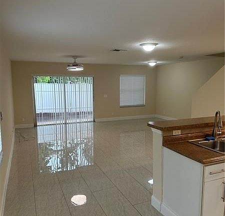 2nd image of 4400 Crystal Lake Dr