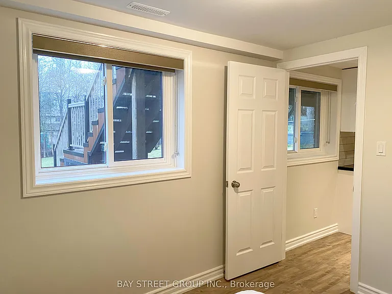 29 Carlton Rd #BASEMENT — Photo 5