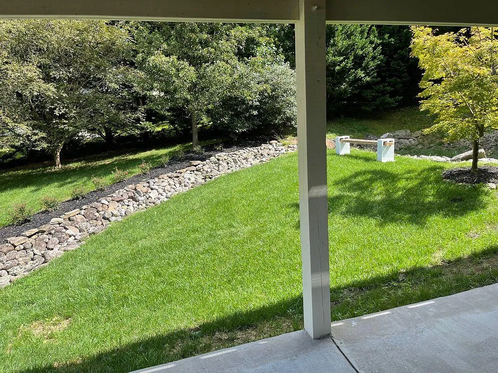6431 Locust Ln — Photo 4