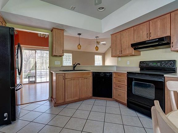 3rd image of 2612 Morning Dove Ln