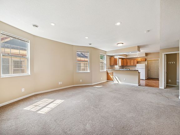 4th image of 3212 Pillsbury Ave S #2