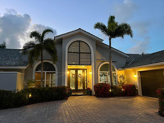 5th image of 1153 SW Greenbriar Cove