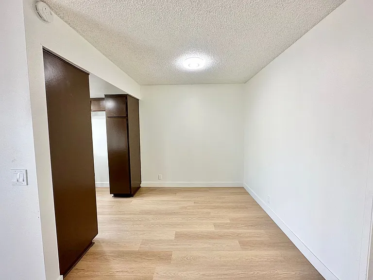Bolsa Gardens Apartment Homes — Photo 11