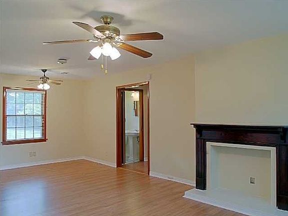 5th image of 1016 Vernon St