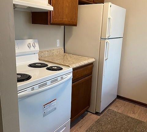 2nd image of 4411 Jarboe St #2B
