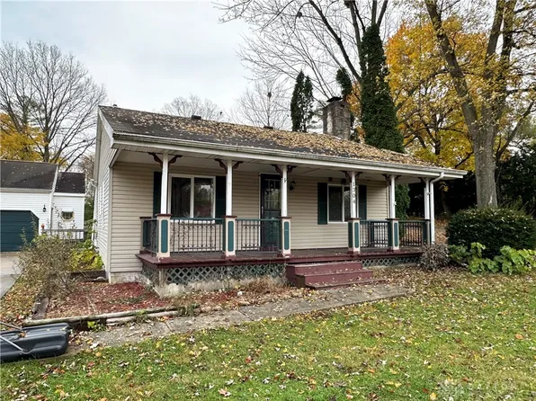 1304 N Park Dr, Medway, OH 45341