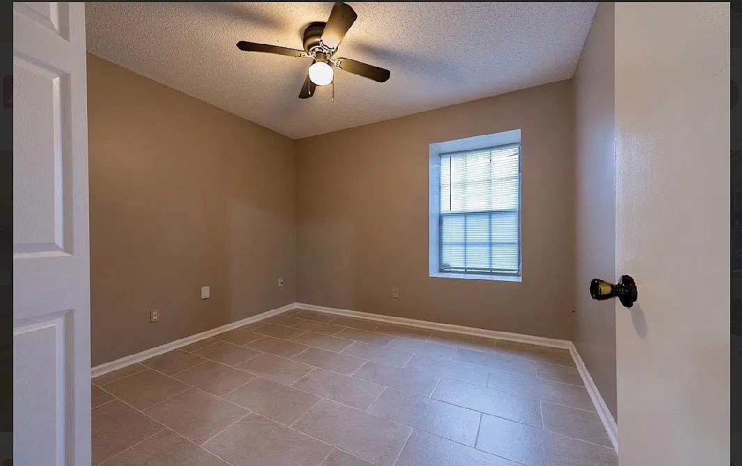 3 bed, 1306 sqft, $1,690 — Photo 3