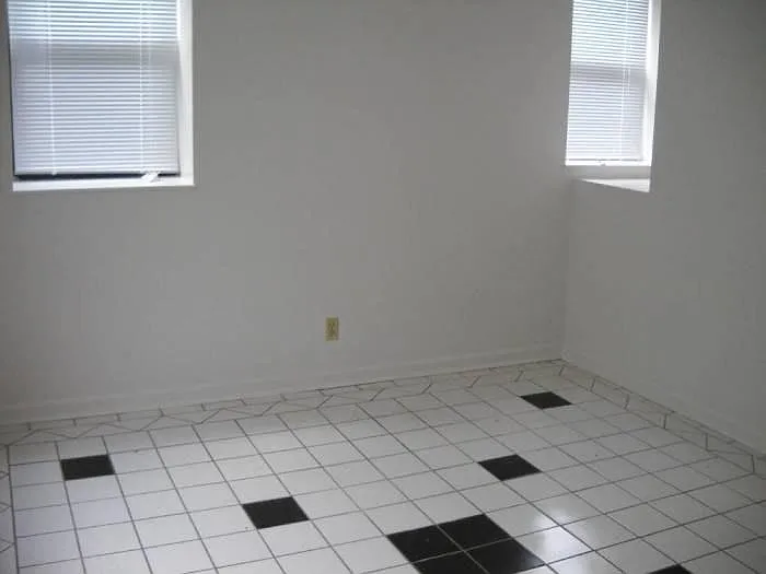 2 bed, 1.5 bath, 900 sqft, $1,375 — Photo 2