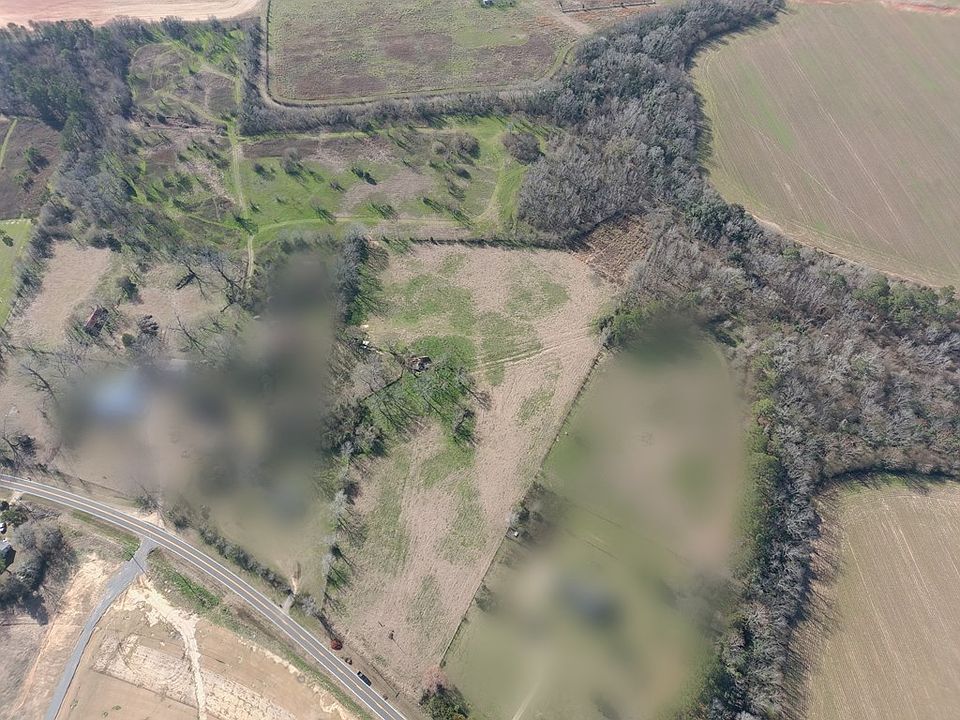 2nd image of 488 Rw Jones Rd