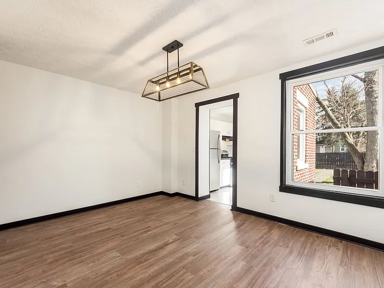 958-976 S Champion Ave #960 — Photo 8