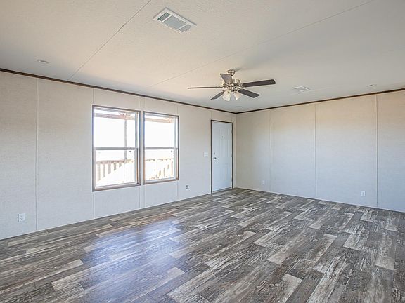 5th image of 1057 Hopewell Rd