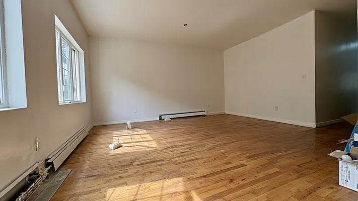 Rented by Nooklyn NYC LLC | media 6