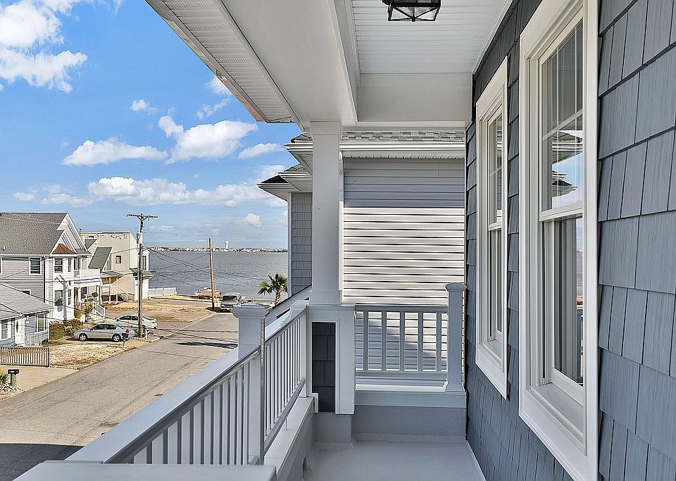 1st image of 3455 Maritime Dr