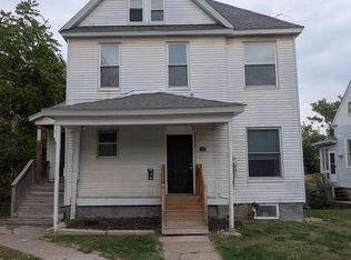 618 Douglas Ct, Davenport, IA