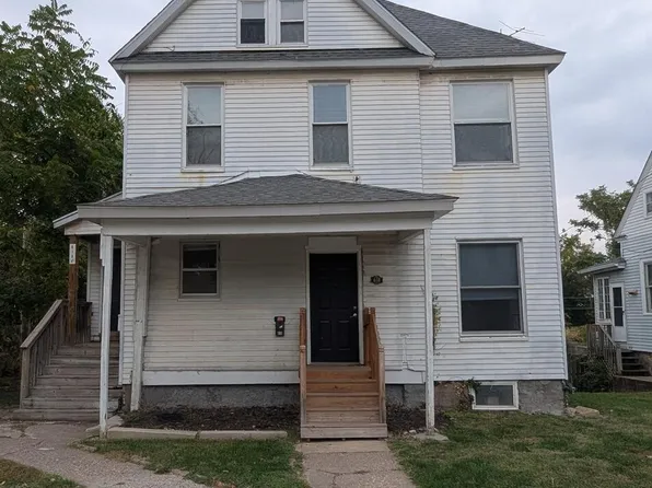 618 Douglas Ct, Davenport, IA 52803