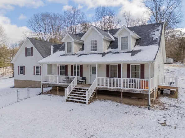 376 Napoleon St, Marion, VA 24354