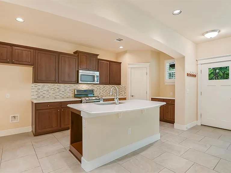 10908 Railway Ln #76 — Photo 8