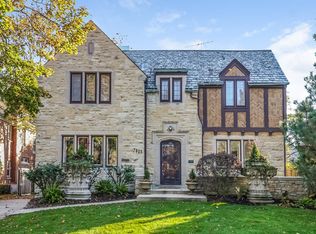 7805 Greenfield St, River Forest, IL 60305
