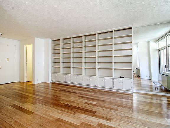 5th image of 35 N Chatsworth Ave