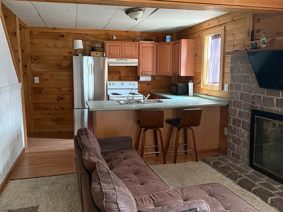 1437 County Line Rd #2
