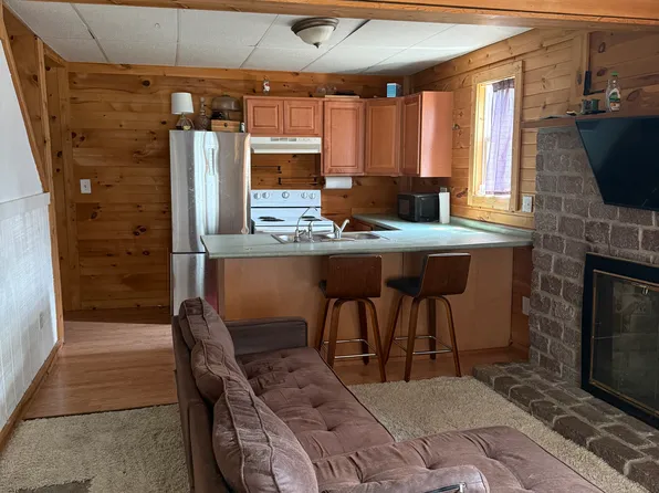 1437 County Line Rd #2, Champion, PA 15622