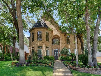 2810 Woodland Hills Dr, Grapevine, TX, 76051