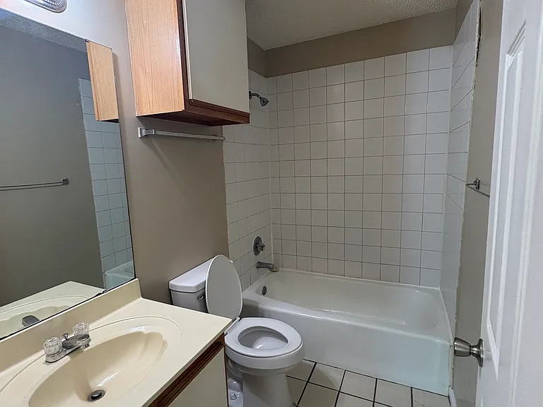 720 Morningside Ln — Photo 13